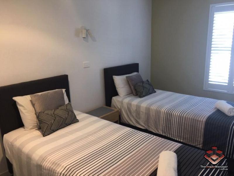 Camargue Beachfront Apartments Maroochydore Exterior photo