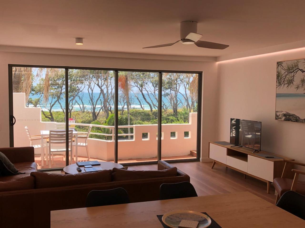 Camargue Beachfront Apartments Maroochydore Exterior photo